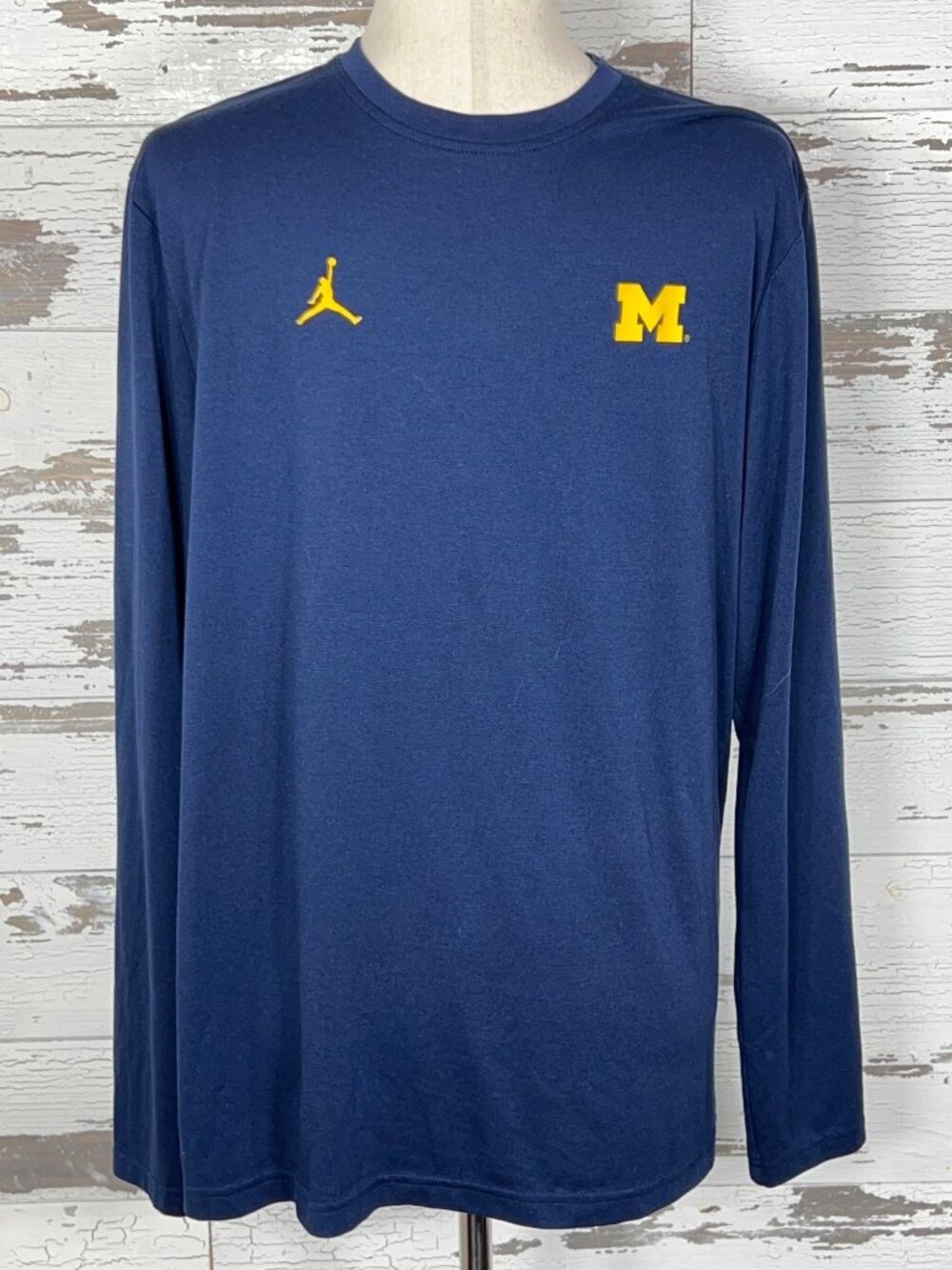 NIKE JORDAN Long Sleeve Crew Neck Tee Michigan Wolverines Blue Sz S EUC